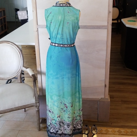 maxi dress - Picture 3 of 3